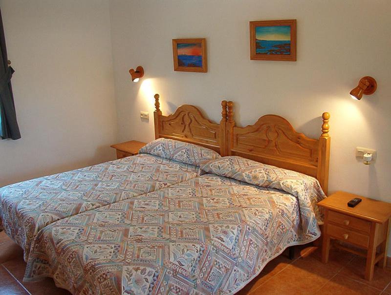 Hostal Las Acacias Los Canos De Meca Room photo