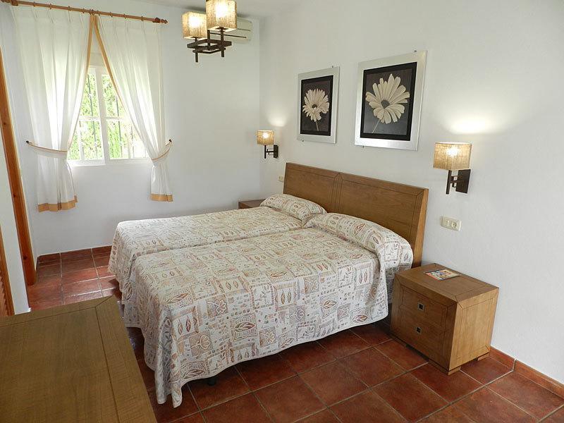 Hostal Las Acacias Los Canos De Meca Room photo